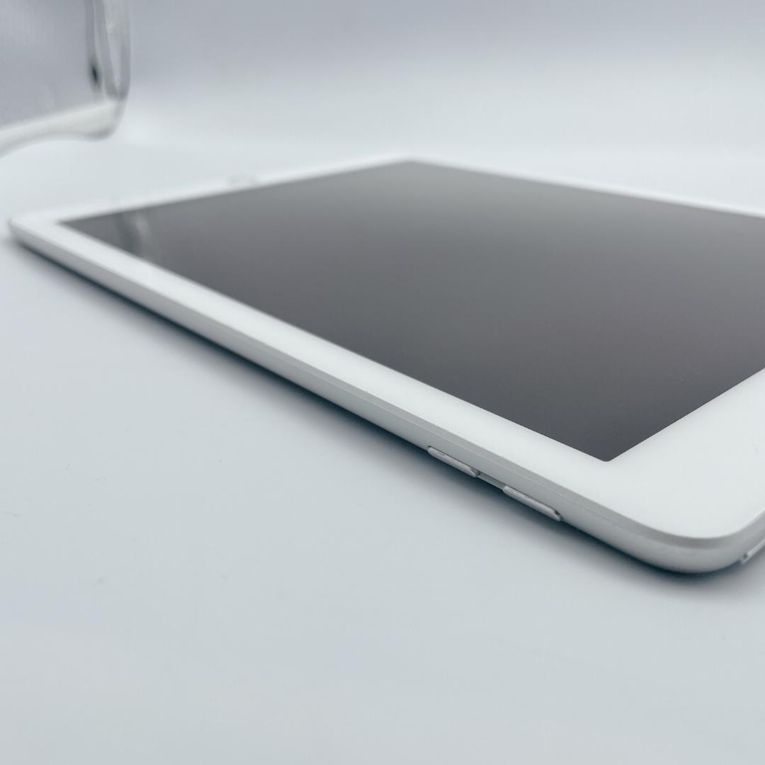 【美品】iPad 第6世代 32GB Wi-Fiモデル A1893 シルバー