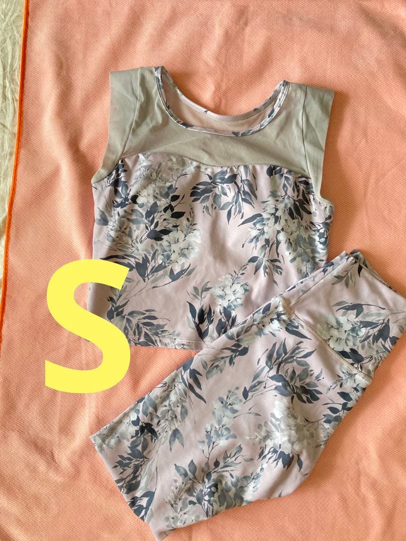 値下　SUKALA Sサイズ　上下セット ヨガウエア ピンク　花柄　セット