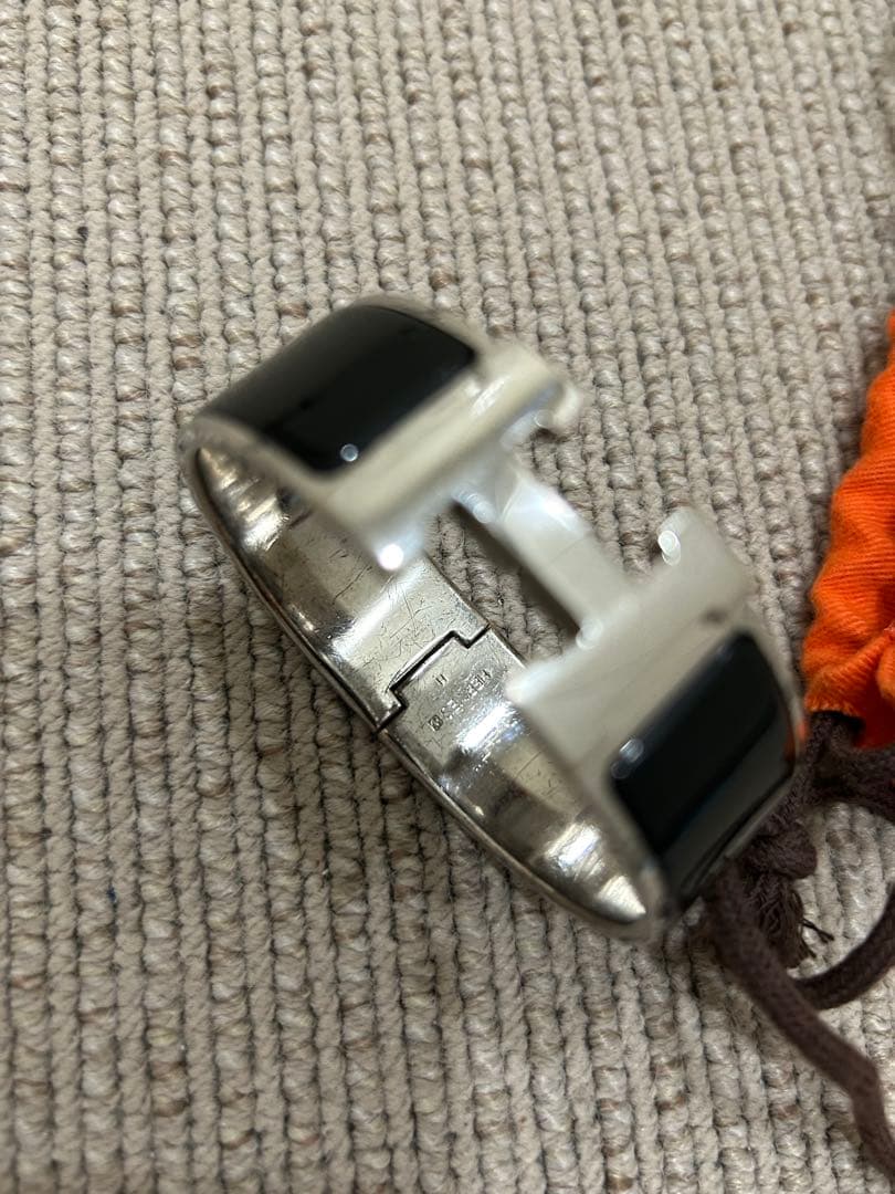 エルメス クリッククラック GM バングル H シルバー ブラック