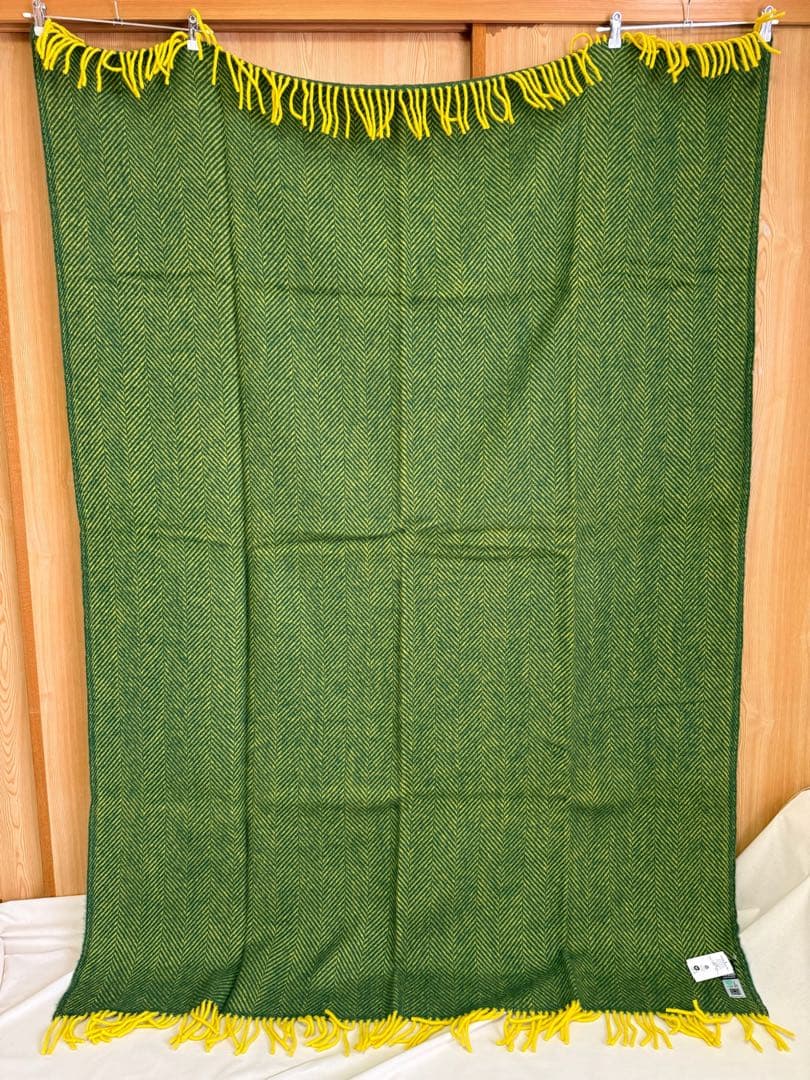 Klippan クリッパン　ブランケット　毛布　ミナペルホネン　緑　黄　カラフル