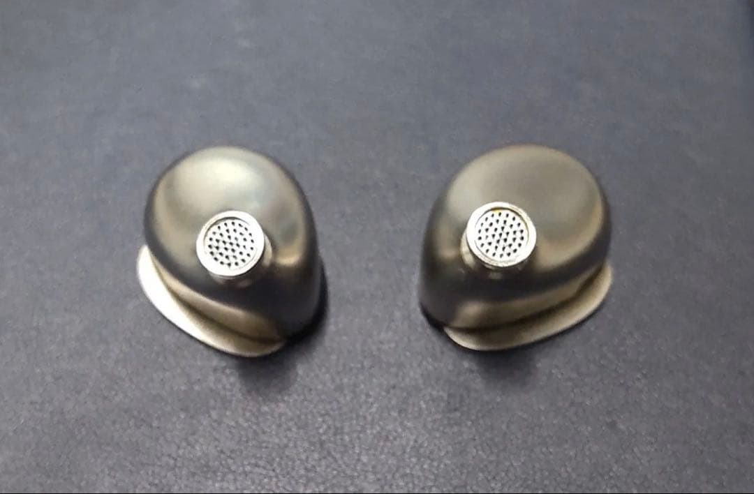 Melodic Artification Eclipse イヤホン　中古