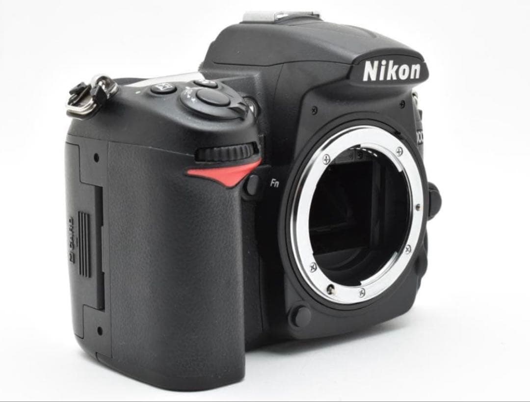 Nikon ニコン D7000 ボディ 美品 ケース付 ストラップ付 純正