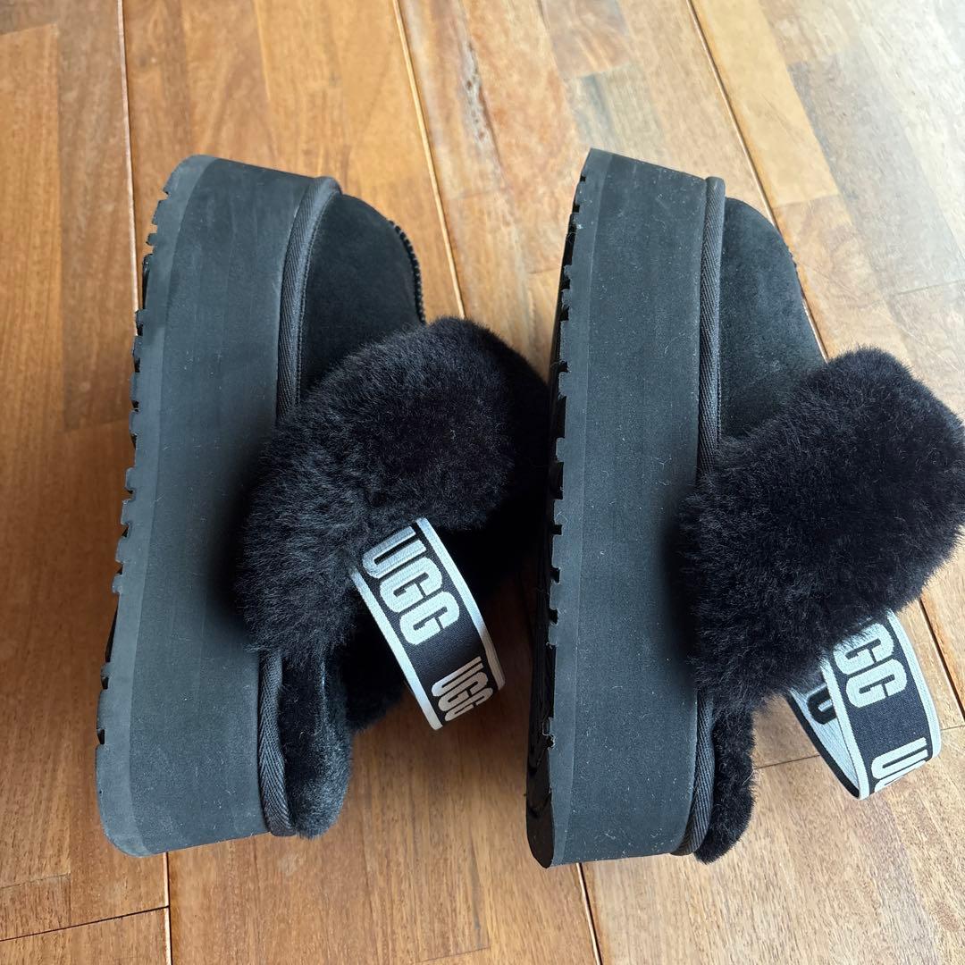 UGG アグ　Funkette ファンケット 23