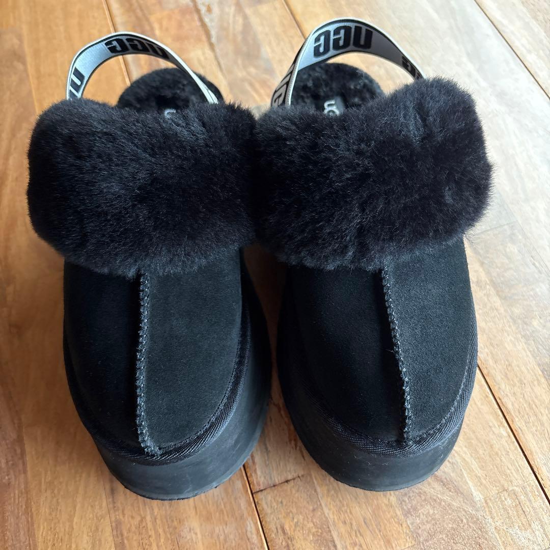 UGG アグ　Funkette ファンケット 23