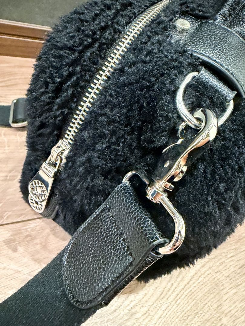 muta MARINE ボア ポーチバッグ