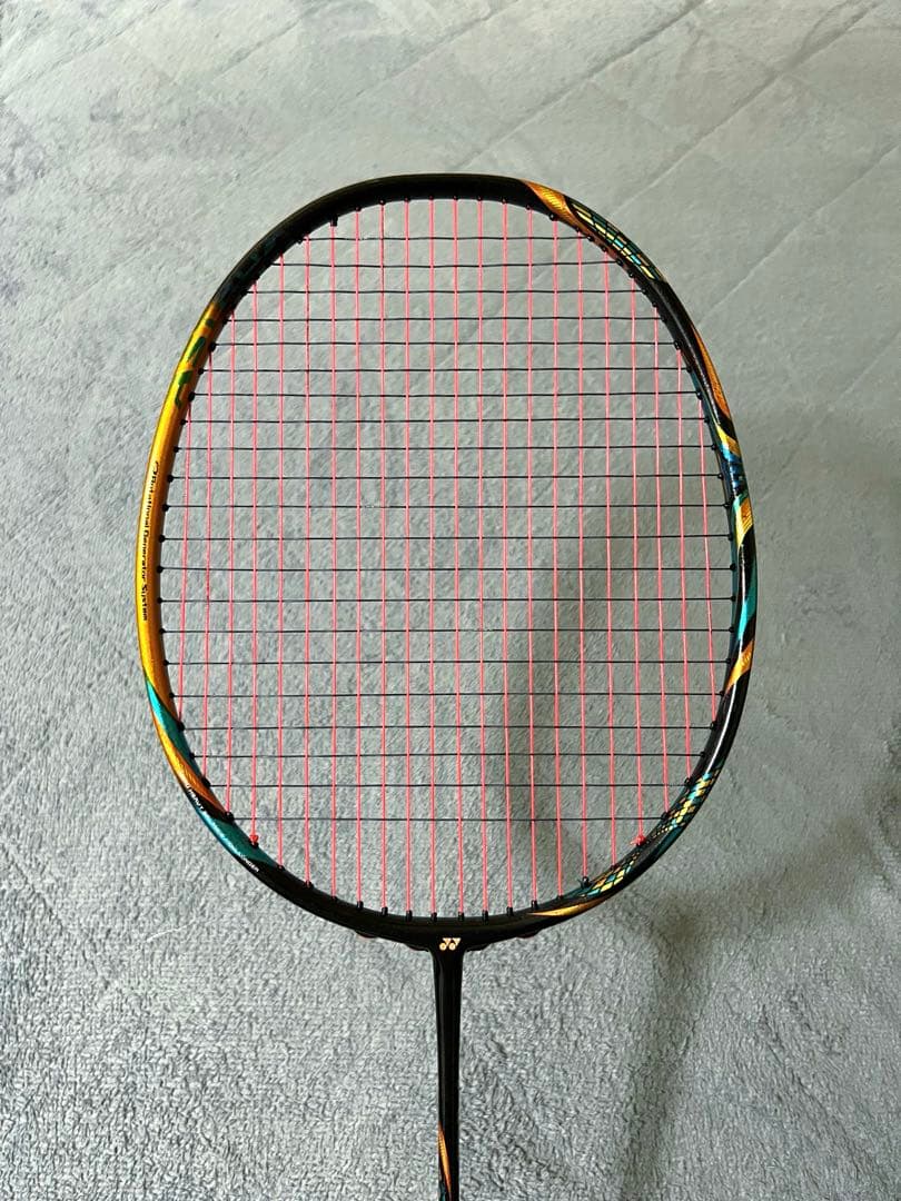 バドミントンラケット アストロクス88dプロ 4U