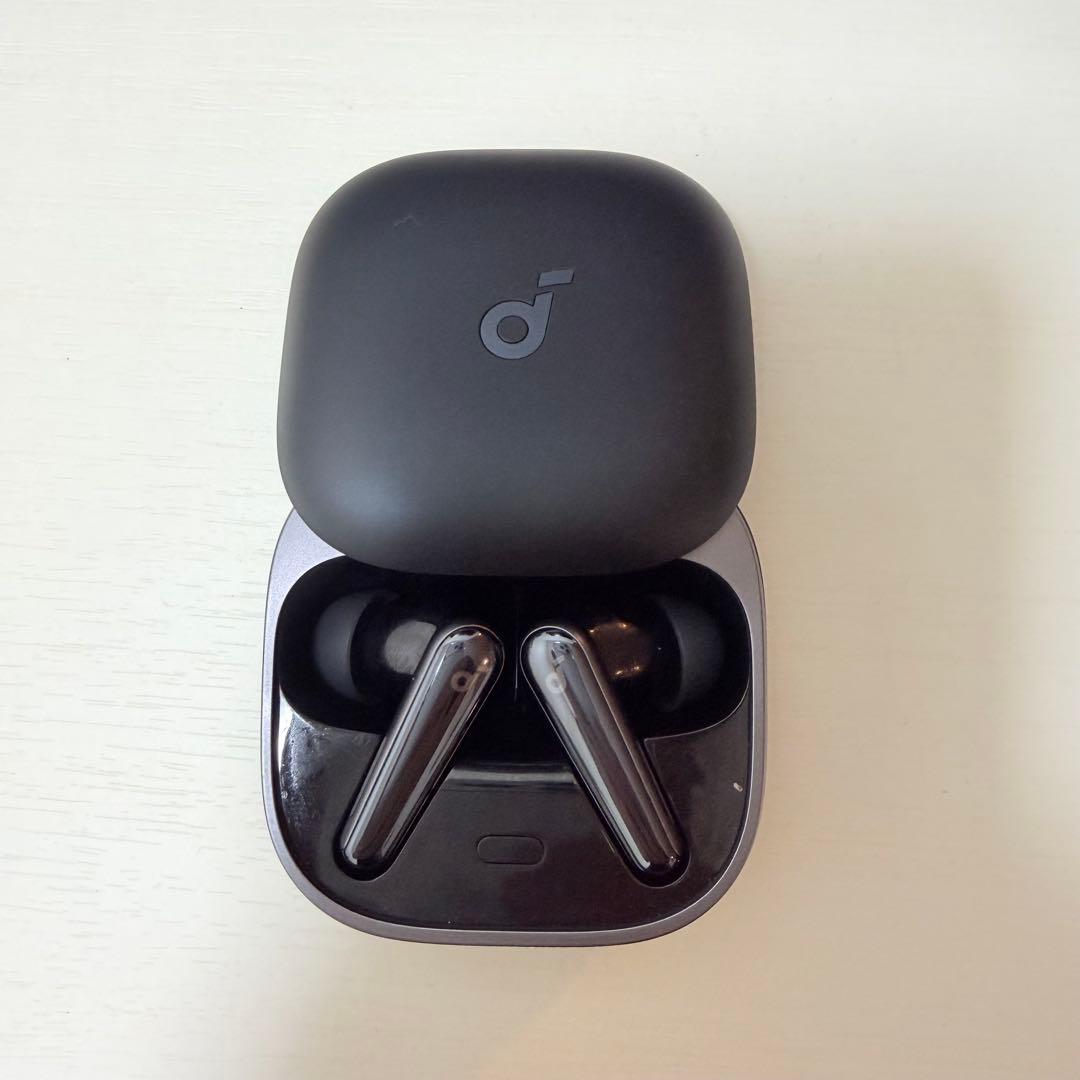 soundcore Liberty 5 ワイヤレスイヤホン　中古