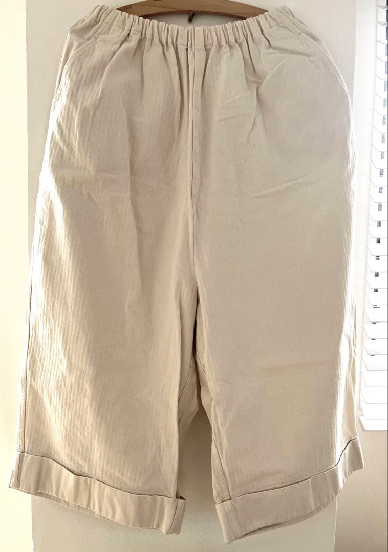 ゴーシュ　オフホワイト　ワイドパンツ ウエストヒモ&ゴム