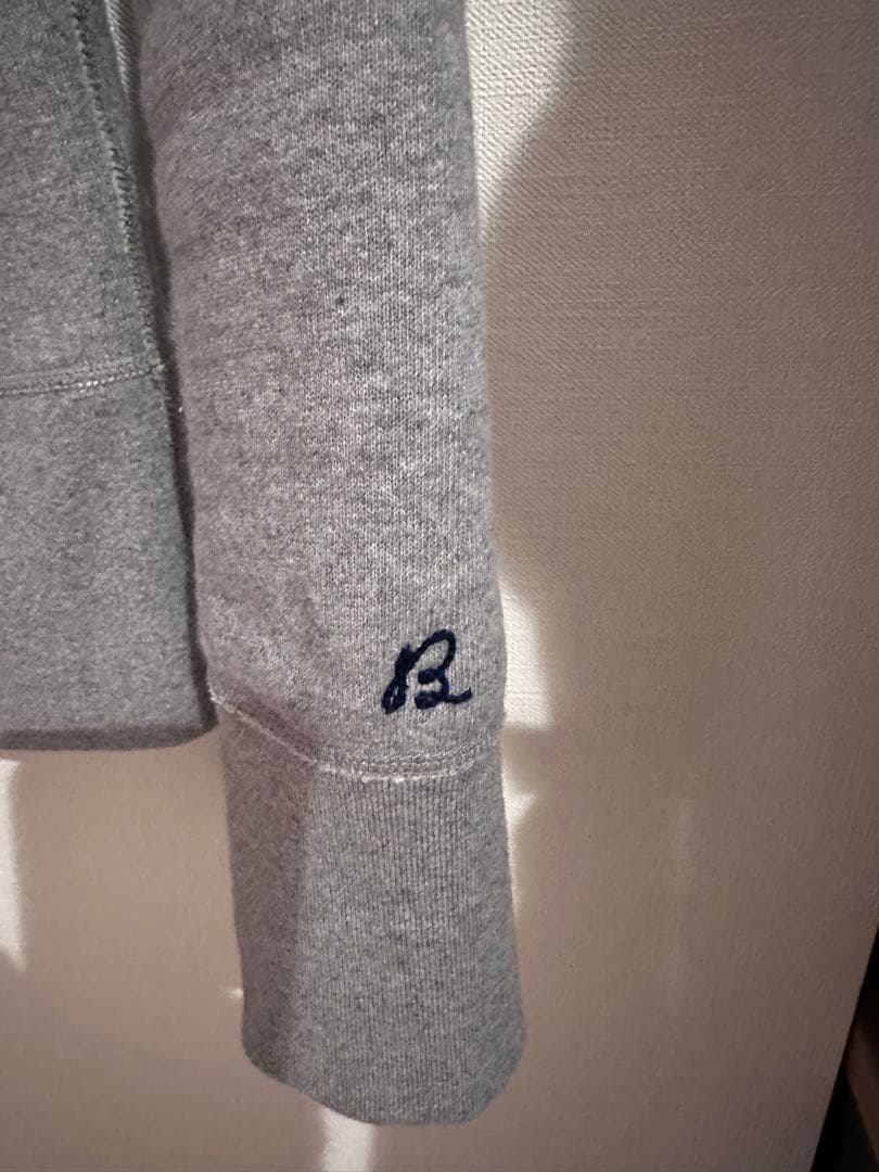 美品 MADISONBLUE マディソンブルー ジップフーディ 02サイズ