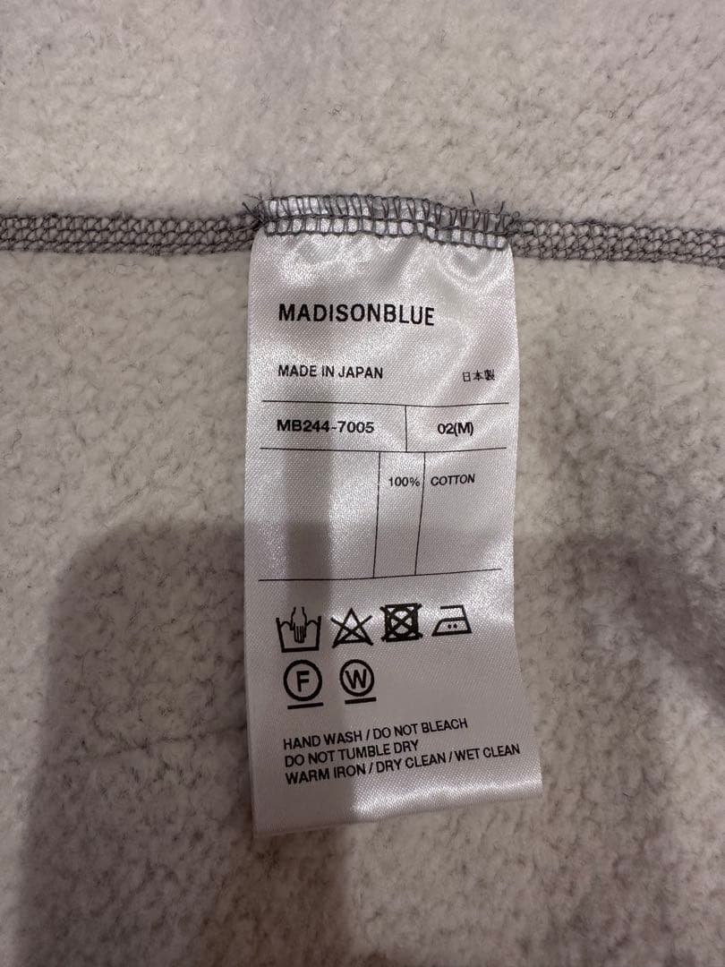 美品 MADISONBLUE マディソンブルー ジップフーディ 02サイズ