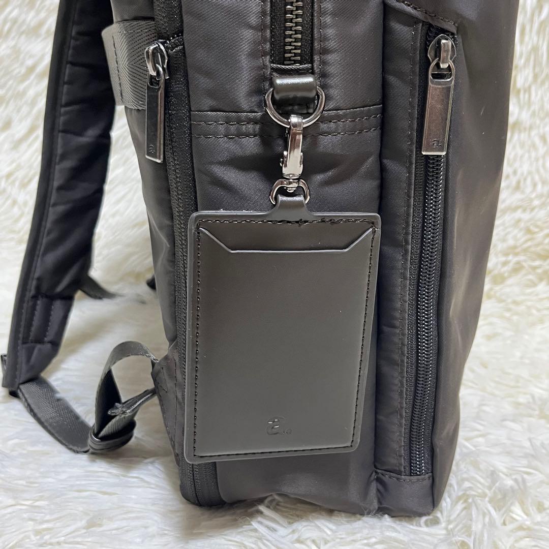 【美品】エースジーン フィッテム カーキ 14インチ