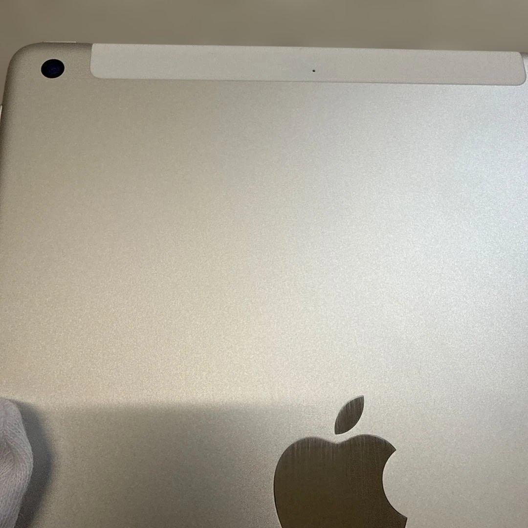 不具合なし　Apple iPad 第６世代　Wi-Fi+セルラーモデル