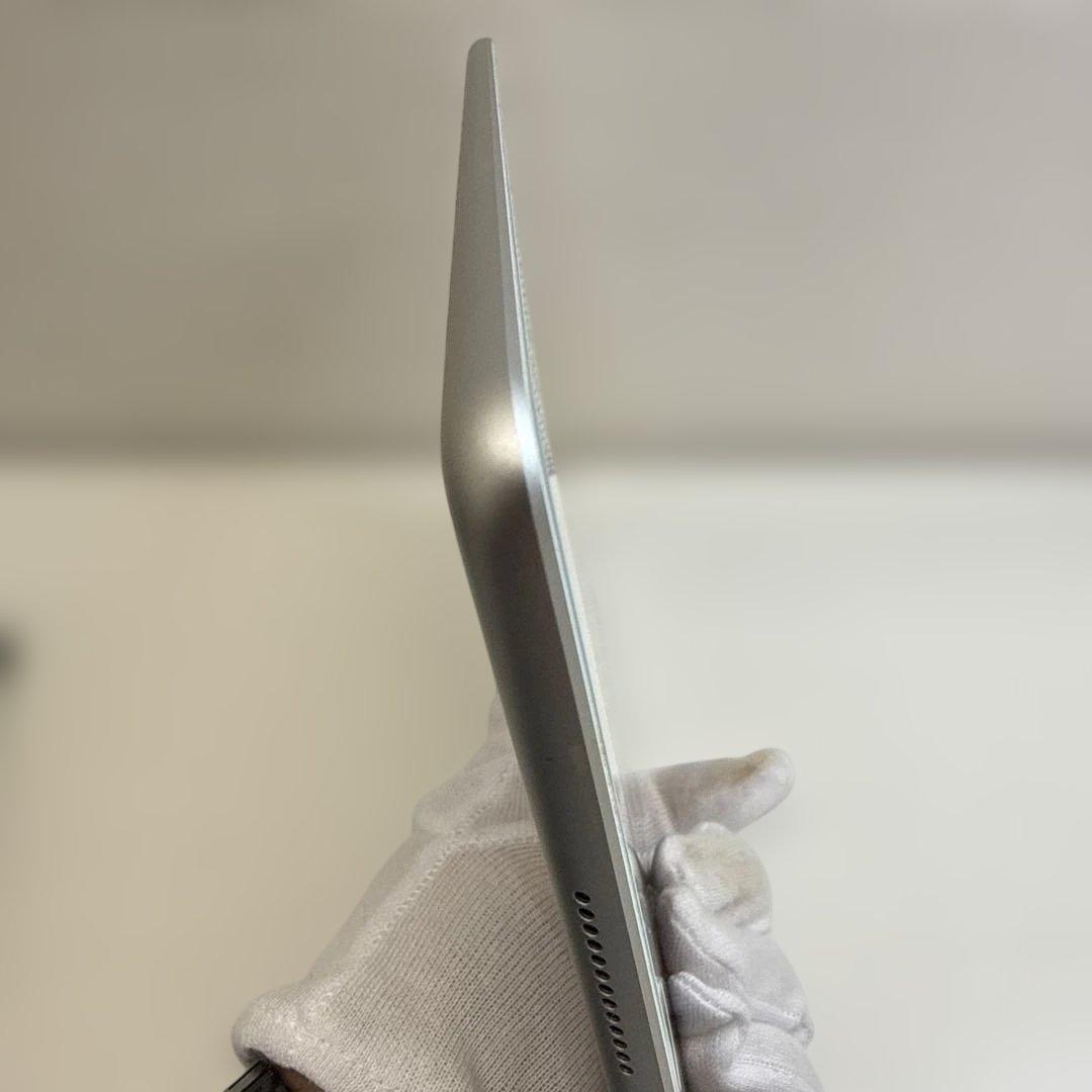 不具合なし　Apple iPad 第６世代　Wi-Fi+セルラーモデル