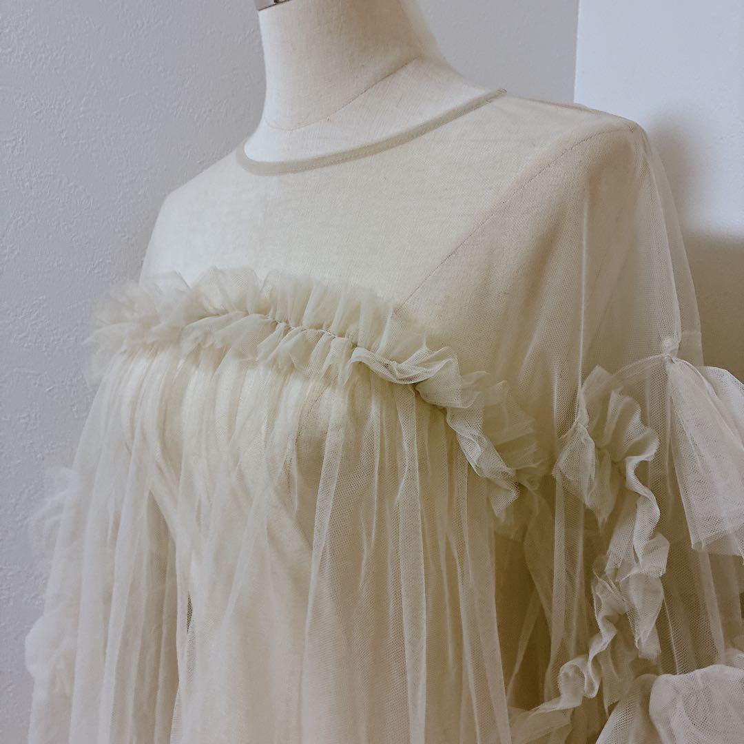 大人気⭐︎ANDRESDアンドレスド　ニアナ　ベージュ　チュールフリルブラウス