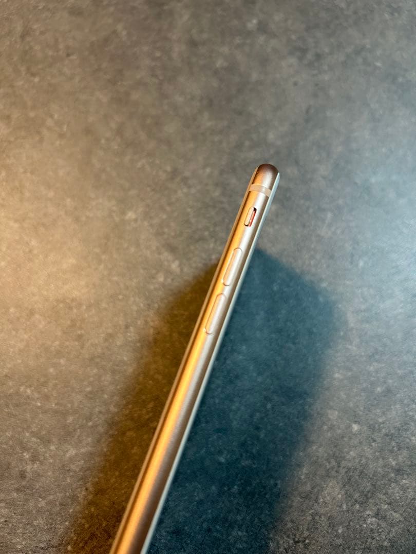 Apple iPhone8 ピンクゴールド 本体　256GB docomo