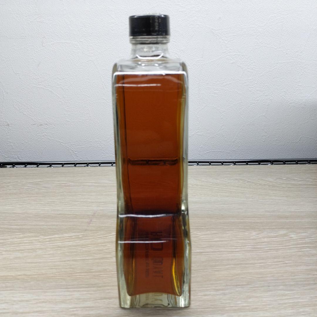 Suntory ウイスキー ロイヤル 600ml　古酒　未開封