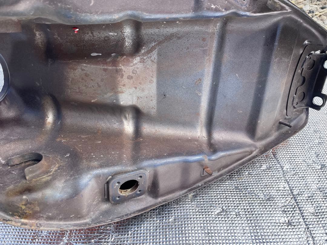 1*8様 ゼファーχ外装セットタンク、サイドカバー左右、フェンダー、テールカウル