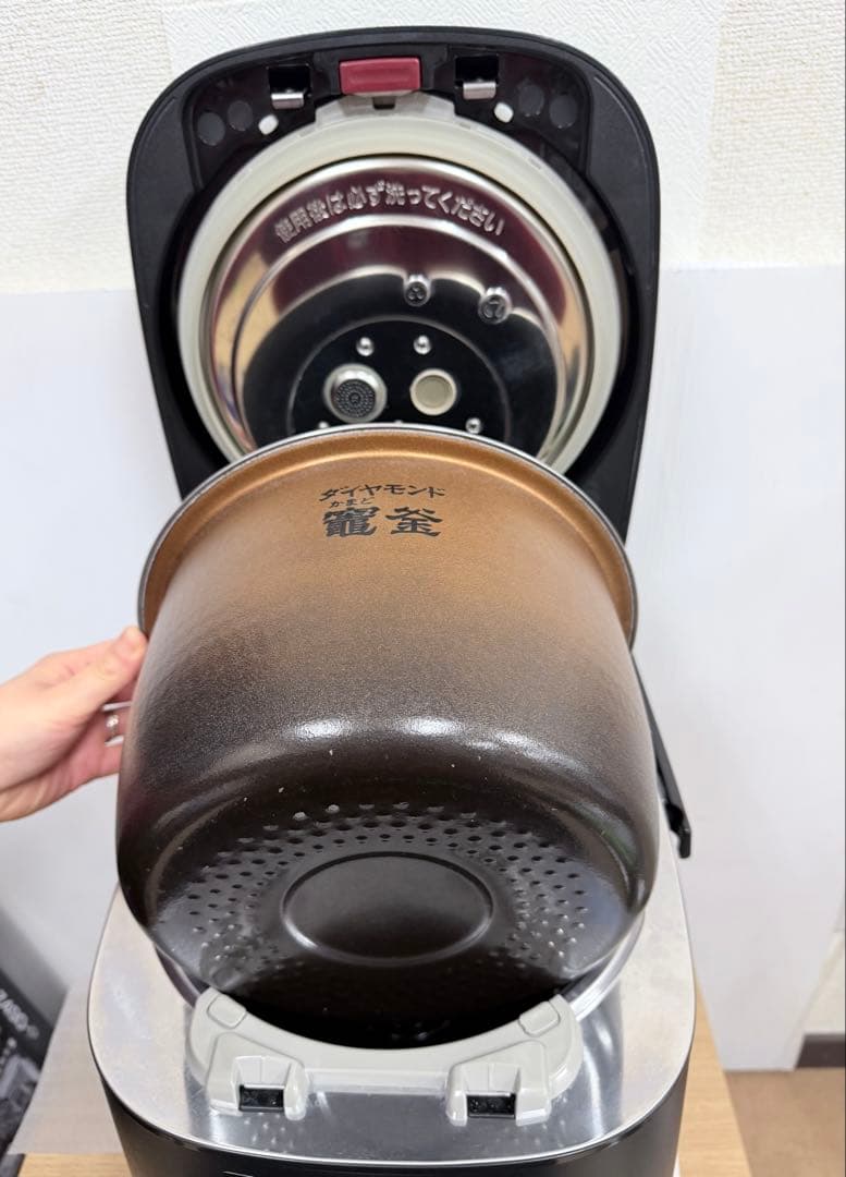 Panasonicスチーム＆可変圧力IH炊飯器SR-VSX189 2019年製