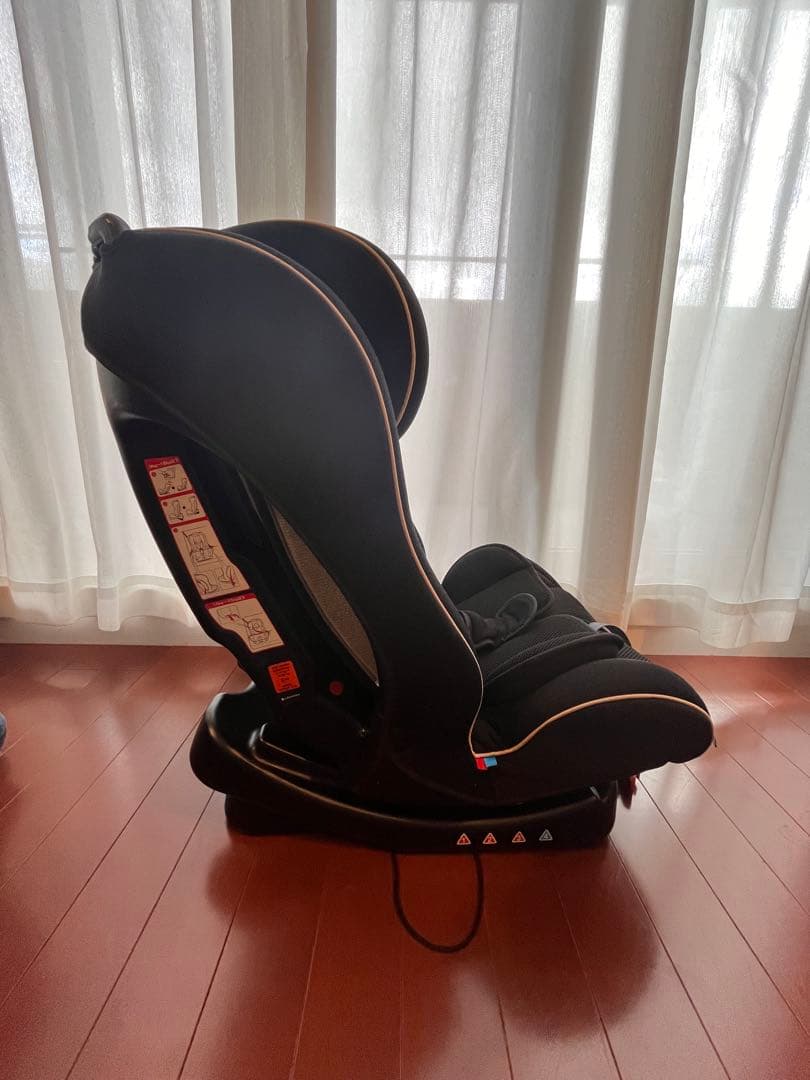 シートベルト固定　チャイルドシート