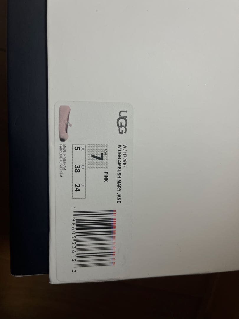 AMBUSH ピンクファーフラットシューズ