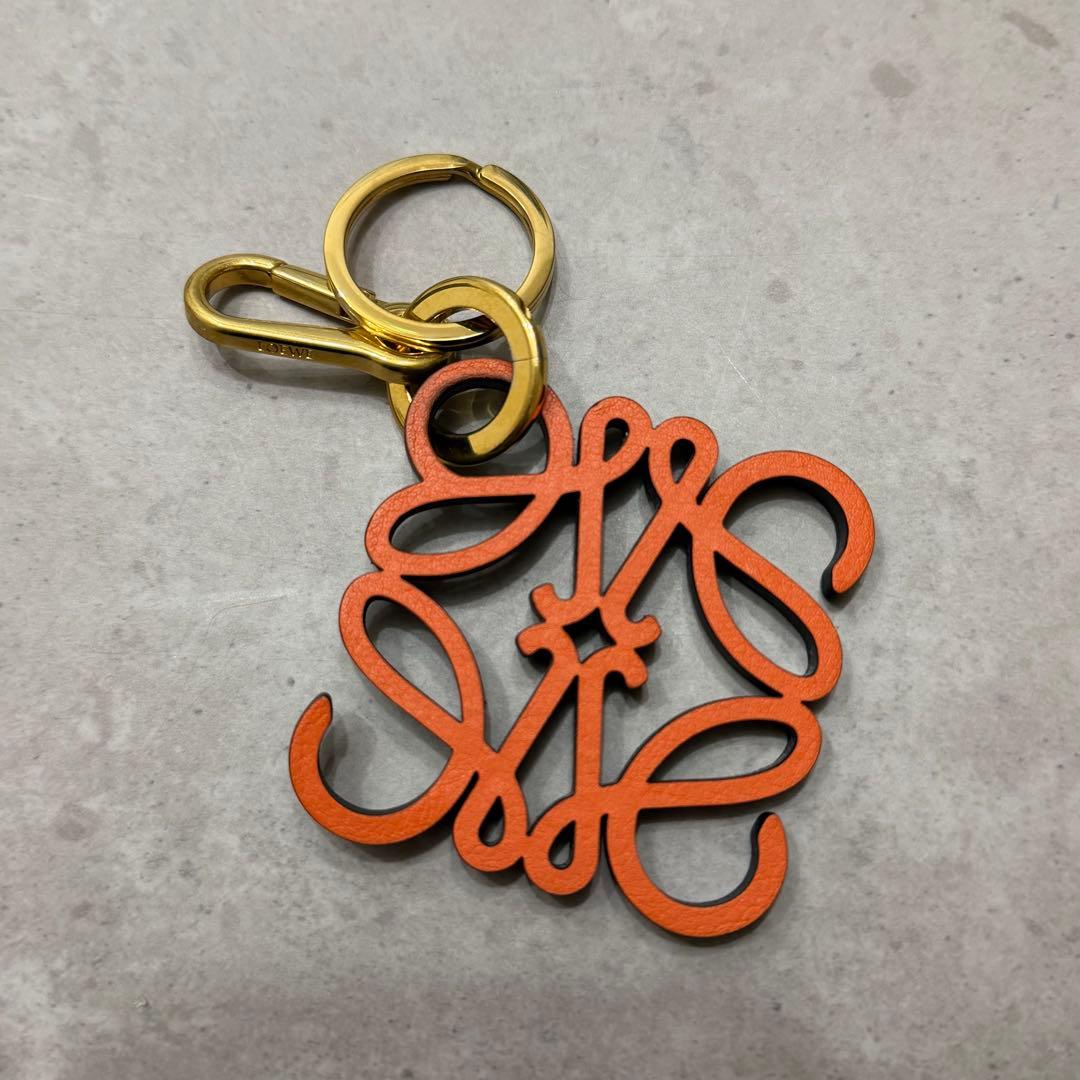 美品✨LOEWE アナグラムチャーム