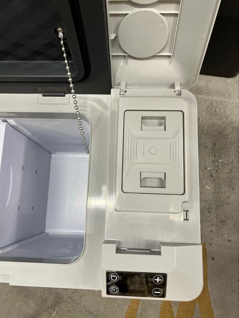 車載冷蔵庫 バッテリー内蔵 30L ポータブル 冷凍冷蔵庫/バッテリー付属