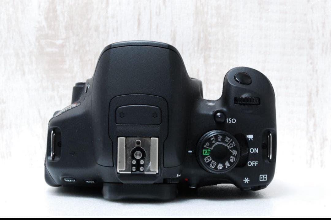 Canon Kiss X7i デジタル一眼レフ 18-55mmレンズ付