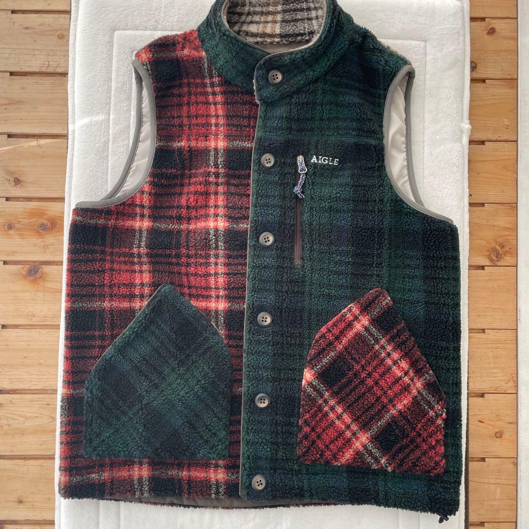 AIGLE チェック柄裏地付きフリースベスト