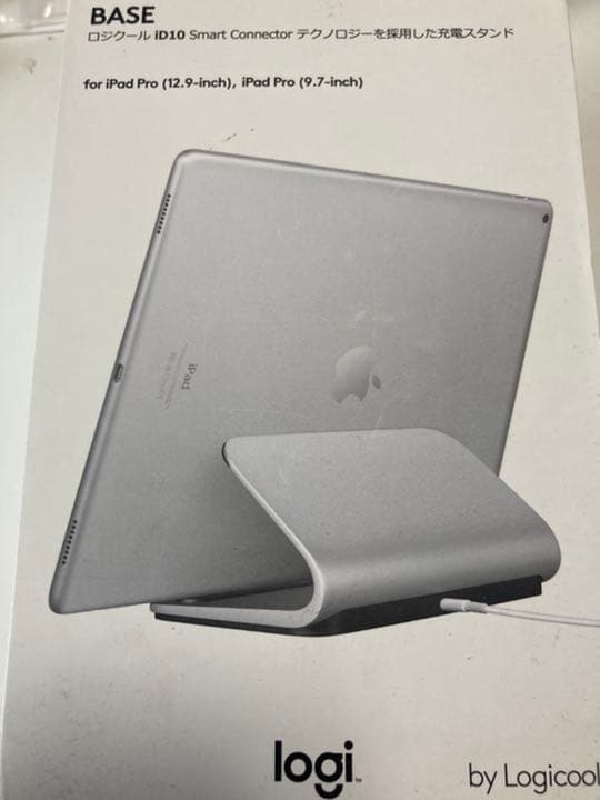 Logicool ID10     iPad 置き　兼　充電器