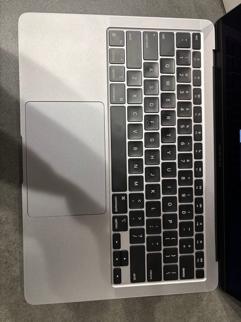 MacBook本体 Apple MacBook Air (M1, 2020) 16GB 1T