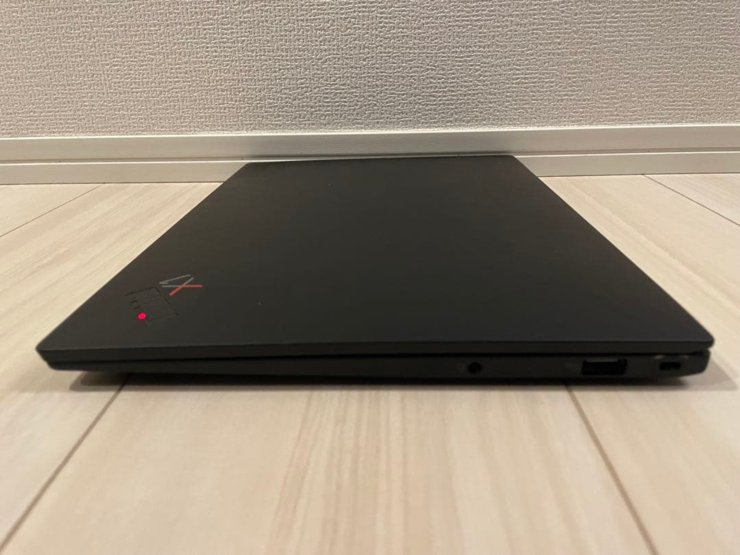 Lenovo X1 Carbon Gen10 i5 12世代 Office