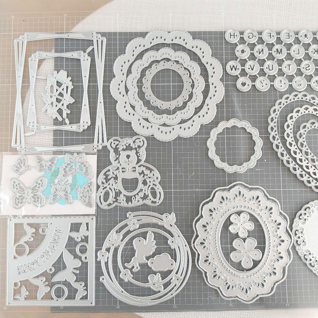 土日限定SALE♥️＊ダイカットマシンと27種カッティングダイ・エンボスセット＊