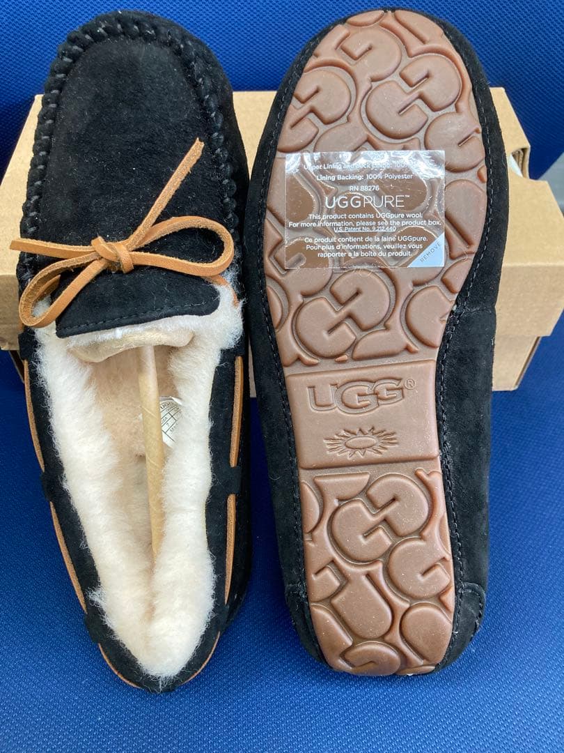 新品・未使用‼️UGG アグ ダコタ シープスキン モカシンスリッポン 5612