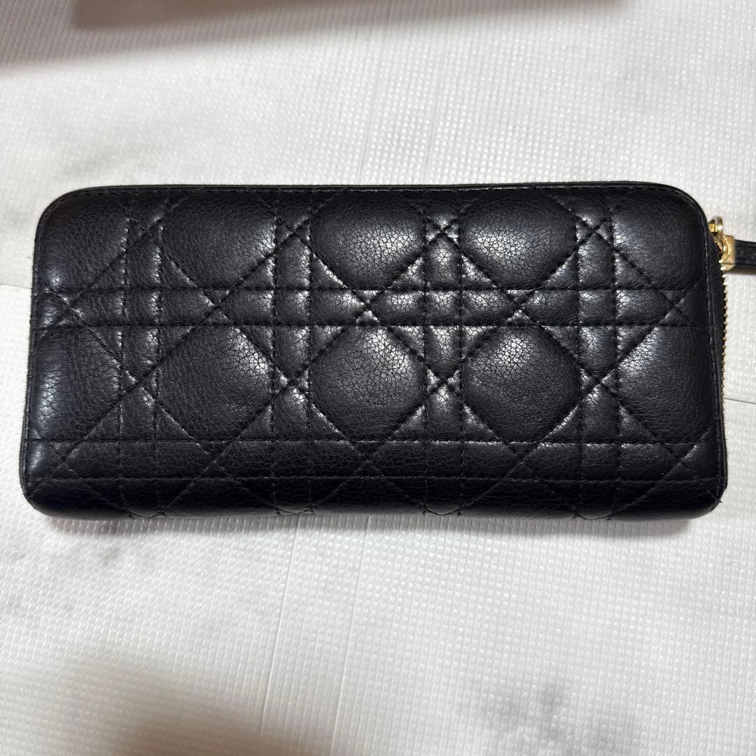 Dior 黒 キルティング 長財布 ストラップ付き