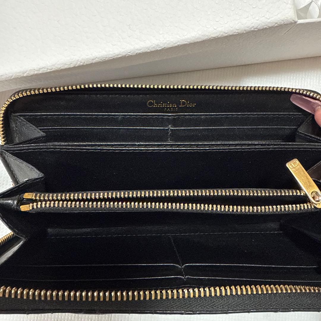 Dior 黒 キルティング 長財布 ストラップ付き