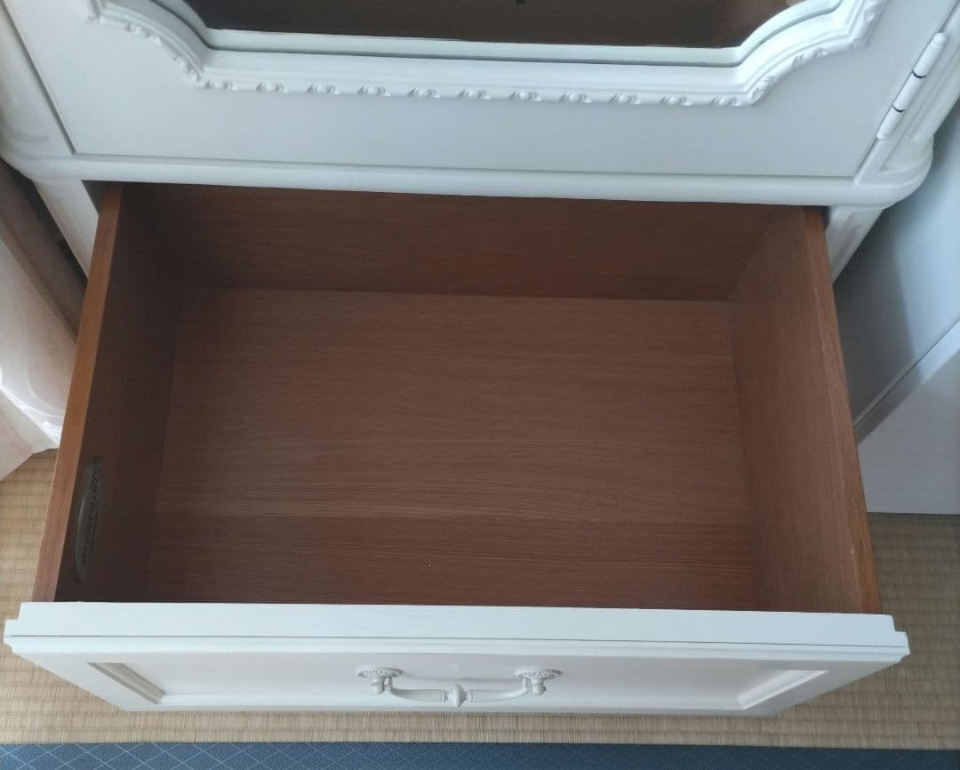 レガシー社　ガブリエラ　ミラー付きワードローブ　アンティーク　ホワイト　チェスト