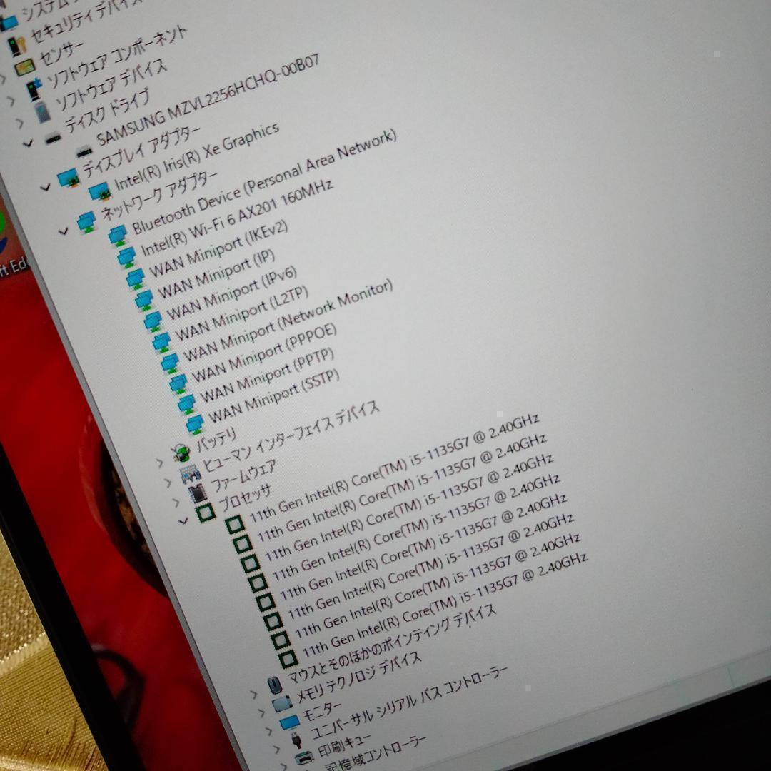 ▷タッチ▷V83HS 11世代 i5 16G 256G 1920＊1080 東芝