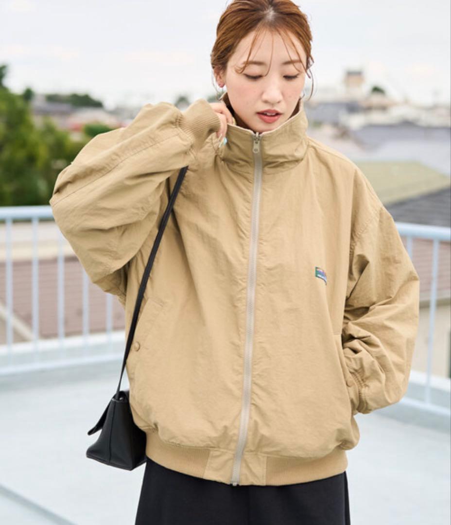 マウンテンパーカー 裏フリース　リバーシブル ブルゾン ブラック　フリーサイズ