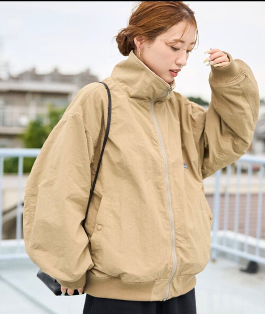 マウンテンパーカー 裏フリース　リバーシブル ブルゾン ブラック　フリーサイズ