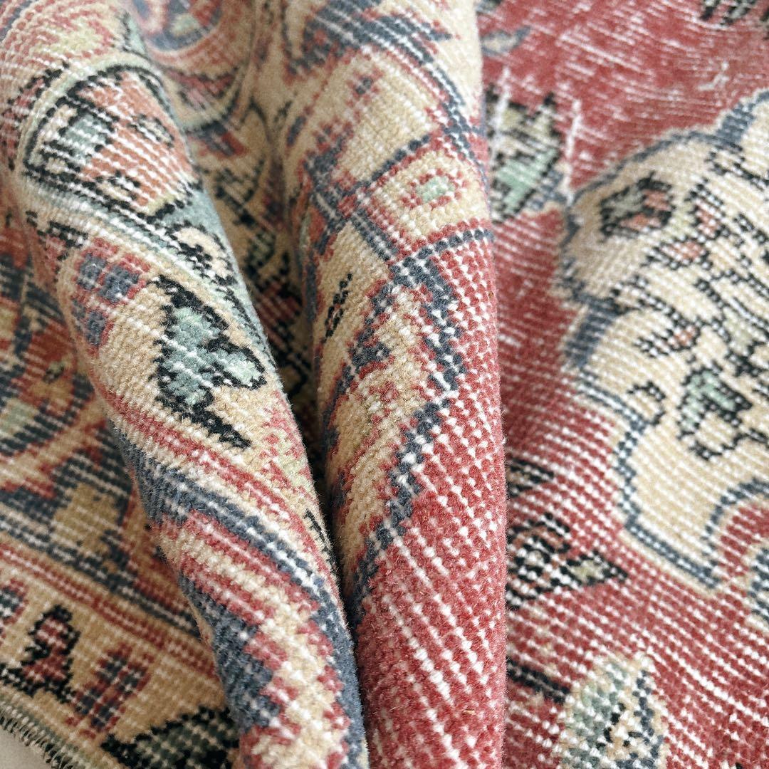 トルコ　ヴィンテージ ラグ　くすみピンク　ネイビー　メダリオン