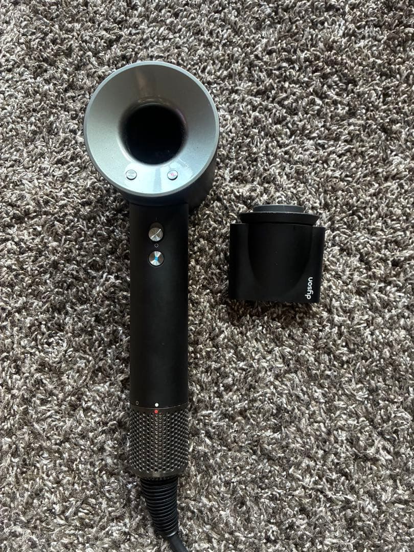 Dyson Supersonic ヘアドライヤー HD08 ブラック　ジャンク品