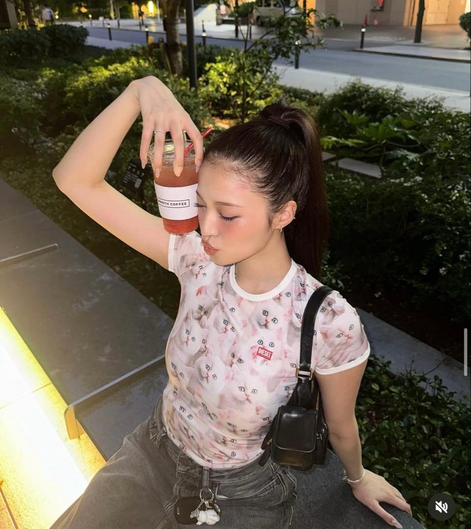 【日本完売】ディーゼル　猫　プリントTシャツ（セイラちゃん着用）