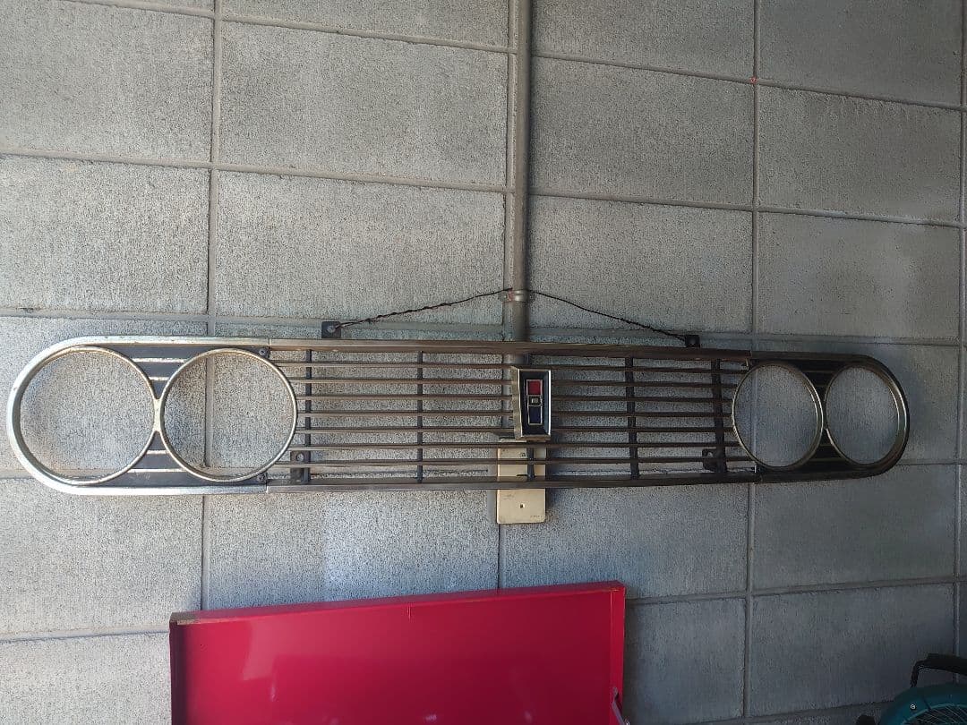 ダットサン　410系　ブルーバード フロントグリル