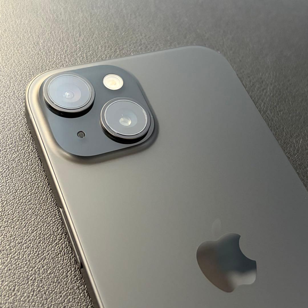 iPhone 15 ブラック 128 GB SIMフリー