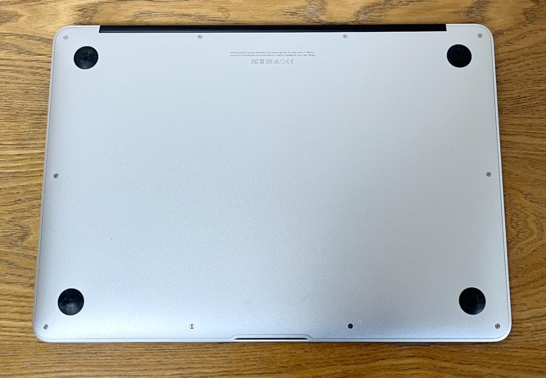 【送料無料】MacBook Air 13 i7 8GB SSD256GB AC付