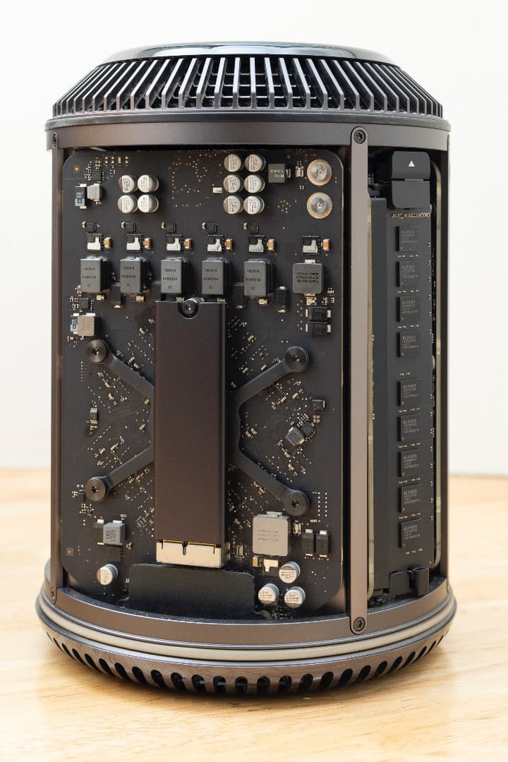 さ*パ様 Mac Pro 2013 Xeon 3.5GHz 6コア 32GB 5