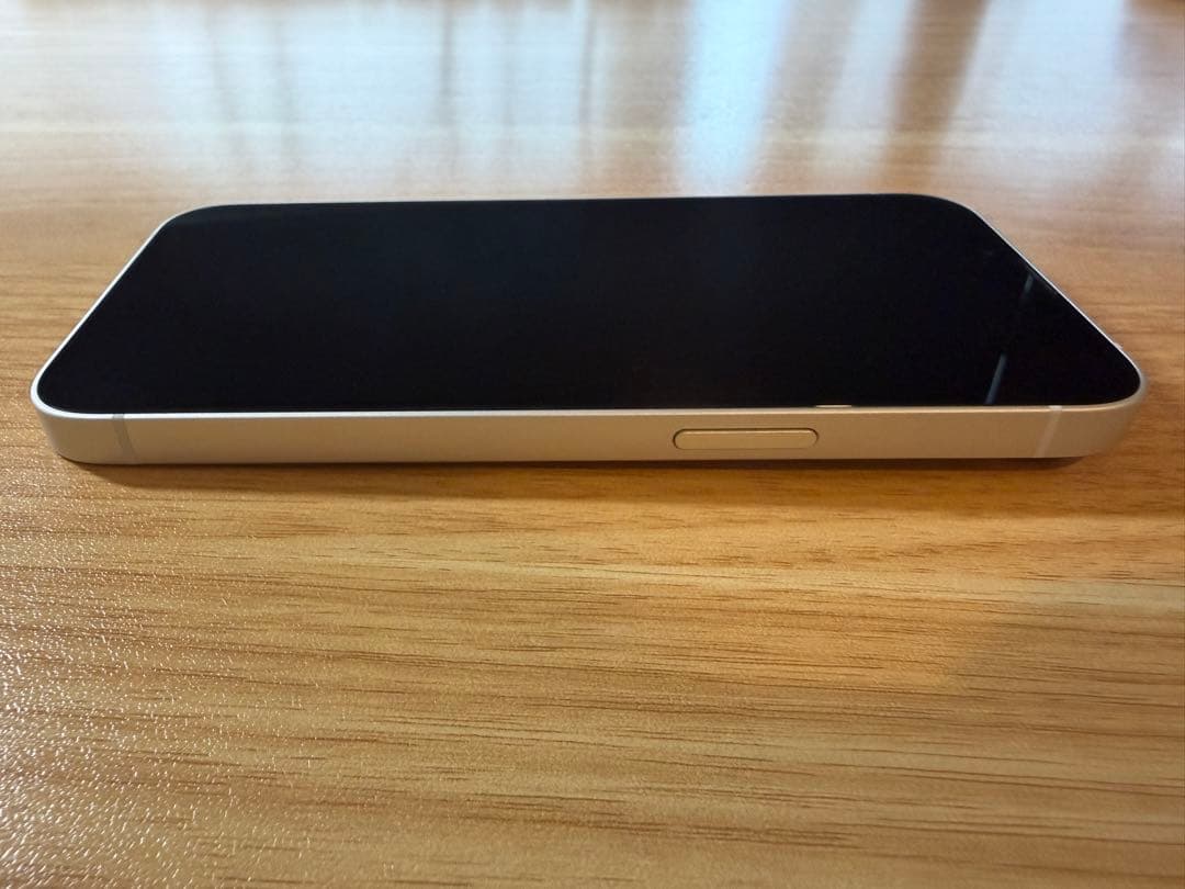 【美品】iPhone 14 無印 128GB スターライト SIMフリー