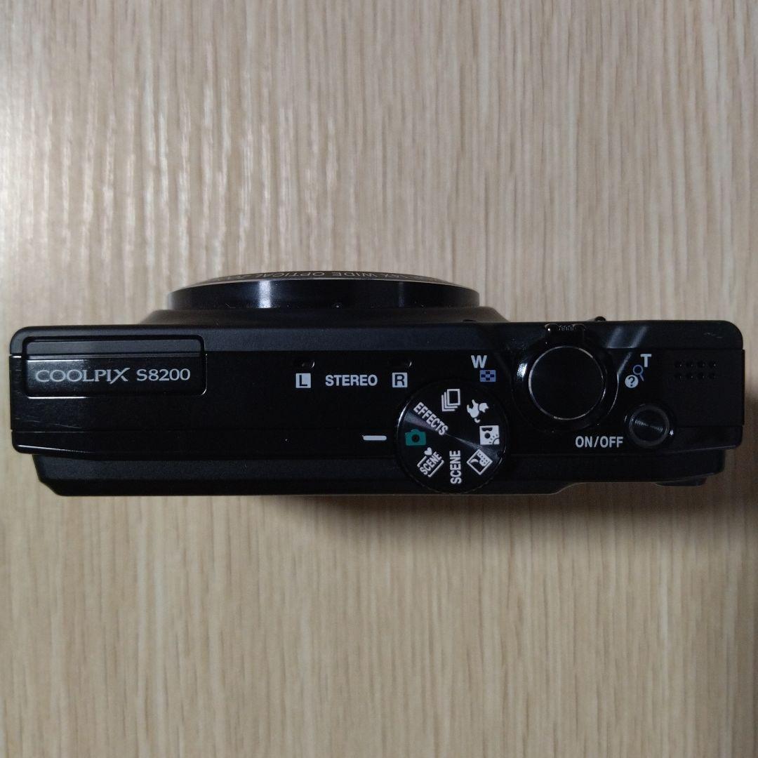 【液晶に難あり】高機能モデル デジカメ ニコン COOLPIX S8200
