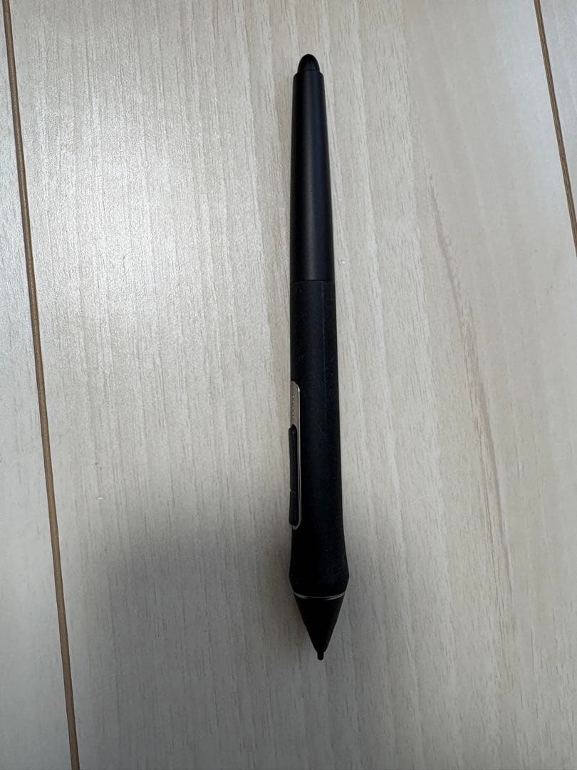 液タブ・ペンタブ Wacom Cintiq 22 (DTK2260K0D)