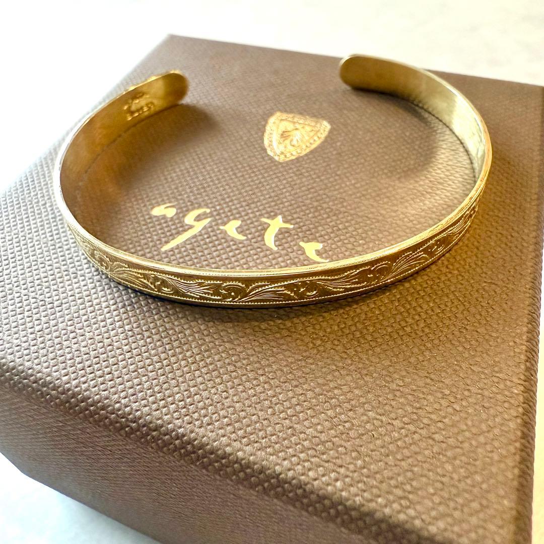 【美品】agete レリーフ入りバングル シルバー ゴールドメッキ